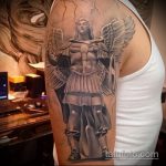 Egyedi példa Mihály arkangyal tetoválására - a rajz alkalmas Mihály arkangyal tetoválására a karvázlatokra