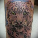 fotó a leopárd tetoválásról # 376 - a minta egyedi változata, amely sikeresen felhasználható leopárd tetoválásként a csuklón