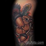 A mókus kész tetoválásának eredeti változata - a rajz alkalmas egy mókus és egy nyíl tetoválásának fényképére