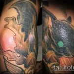 Egy remek példa a tetovált mókusra - a rajz alkalmas egy fényképre, amelyen egy tetovált mókus lovagol taxiban