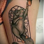 Egy egyedülálló példa a kész mókus tetoválásra - a rajz alkalmas a tetováló mókus taxiban való fotózására