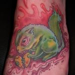 Egy egyedülálló példa a mókus tetoválására - a rajz alkalmas a tetováló mókus taxiban való fotózására