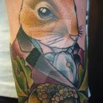 Egy eredeti példa a kész mókus tetoválás - a rajz alkalmas a fotó egy tetoválás mókus kattint dió