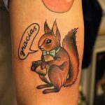 A mókus kivitelezett tetoválásának eredeti változata - a rajz alkalmas a mókus tetoválására a lábán