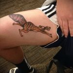 Jó példa a mókus tetoválására - a rajz alkalmas a mókus tetoválására a lábán