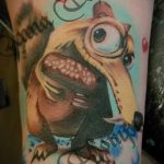 Egy jó példa egy meglévő mókus tetoválás - a rajz alkalmas a fotó egy tetoválás mókus kattint dió