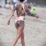 bikini tetoválás №608 - a minta egyedi változata, amely jól használható bikini tetoválás feliratként történő feldolgozásra és alkalmazásra