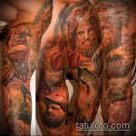 Az istenek tetoválása # 735 a minta klassz változata, amely sikeresen használható az istenek tetoválásaként való átalakításra és alkalmazásra férfiak számára