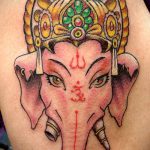 istenek tetoválása №772 - a minta exkluzív változata, amely sikeresen használható az istenek ujjainak tetoválásaként történő feldolgozására és alkalmazására