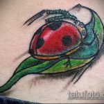 fotó a katicabogár tetoválásról # 523 - a minta exkluzív változata, amely sikeresen használható a módosításhoz és a katicabogár tetováláshoz a csuklón