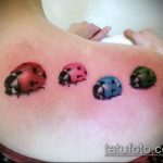 fotó a katicabogár tetoválásról # 202 - a minta hűvös változata, amely sikeresen használható a katica tetoválásához a nyakon