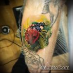 fotó a katicabogár tetoválásról # 482 - a minta exkluzív változata, amely könnyen felhasználható katicabogár tetoválásként az ujjon