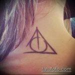 fénykép a halálos ereklyék tetoválásáról, 672. sz. - a minta hűvös változata, amely könnyen felhasználható a háton lévő halálos ereklyék átalakítására és felhelyezésére tetoválásként