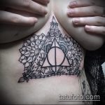 fénykép a halálos ereklyék tetoválásáról 510. sz.