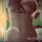 fénykép a halálos ereklyék tetoválásáról, 554. szám - a minta hűvös változata, amely jól használható a halálos ereklyék átalakítására és felhelyezésére az alkarra tetoválásként