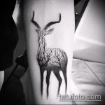 fotó a fa tetoválásról # 864 - a minta érdekes változata, amely sikeresen használható a fa feldolgozására és felhelyezésére a vállán tetoválásként