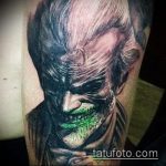 fotó a joker tetoválásról # 295 - a minta hűvös változata, amely sikeresen használható feldolgozásra és joker tetoválásként betűkkel történő alkalmazásra