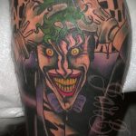 fotó a joker tetoválásról, 609. szám - a minta hűvös változata, amely jól használható a lányok joker tetoválásává alakítására és alkalmazására