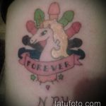 Példa egy befejezett egyszarvú tetoválásra - a rajz alkalmas egyszarvú tetoválásra lányokon