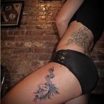 A kivitelezett egyszarvú tetoválás hűvös változata - a rajz alkalmas egyszarvú tetováláshoz a karon