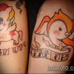 Az alkalmazott egyszarvú tetoválás hűvös változata - a rajz alkalmas egyszarvú tetováláshoz a lábán