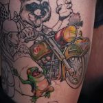 fénykép a mosómedve tetoválásról, 546. szám - a minta érdekes változata, amely sikeresen használható a mosómedve vázlatainak vázlatának rajzolásához tetoválásként