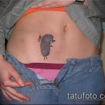 A tetovált sündisznó hűvös változata - a rajz alkalmas sündisznó tetoválására a gyomorban