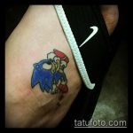 A kész sündisznó tetoválás hűvös változata - a rajz alkalmas pitypang tetoválással rendelkező sündisznóhoz