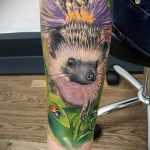 A meglévő sündisznó tetoválás érvényes változata - a rajz alkalmas pitypang tetoválással rendelkező sündisznóhoz