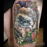 Az alkalmazott tetovált sündisznó hűvös változata - a rajz alkalmas tetováló sündisznónak gyermekláncfűvel