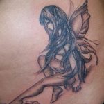 fotó egy tündér tetoválásról 2017.10.28. 165. szám - Tündér tetoválás -