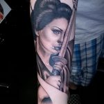 снимка на татуировка гейша № 216 - изключителна версия на модела, която може успешно да се използва за промяна и приложение като татуировка на гейша по целия гръб