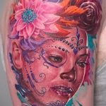 снимка на татуировка на гейша # 334 - готина версия на рисунка, която може успешно да се използва за усъвършенстване и приложение като татуировка на гейша с катана