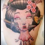 снимка на татуировка гейша номер 62 - достойна версия на рисунка, която може лесно да се използва за обработка и нанасяне като татуировка на гейша на крака