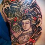 снимка на гейша татуировка №808 - уникална версия на модела, която може успешно да се използва за обработка и прилагане като татуировка на гейша с катана