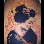 снимка на татуировка на гейша №720 - интересна версия на модела, която може успешно да се използва за трансформиране и прилагане като татуировка на гейша и сакура