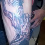 fotó a gladiátor tetoválásról # 588 - a minta hűvös változata, amely sikeresen használható a sisak finomítására és felhelyezésére, mint egy gladiátor tetoválás