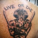 fotó a 700 -as számú gladiátor tetoválásról - a minta hűvös változata, amely jól használható feldolgozásra és gladiátor tetoválásként történő felrakásra szekéren