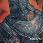 fotó a gladiátor tetoválásról # 702 - a minta hűvös változata, amely sikeresen használható feldolgozásra és gladiátor tetoválásra a karon