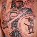 fotó a gladiátor tetoválásról # 710 - a minta egyedi változata, amely sikeresen használható változtatásra és alkalmazásra gladiátor tetoválásként a vállán