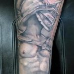 fotó a 108 -as számú gladiátor tetoválásról - a minta méltó változata, amely könnyen használható átalakításra és gladiátor tetoválásként történő alkalmazásra a karon