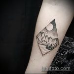 fotó a 125 -ös hegyi tetoválásról - a kép hűvös változata, amely jól használható feldolgozásra és hegyi tetoválásra a háton