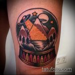 fénykép a 737 -es hegyi tetoválásról - a kép exkluzív változata, amely sikeresen használható a felülvizsgálathoz és a hegyi szikla tetováláshoz