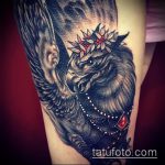 fotó a griff tetoválásról # 456 - a minta hűvös változata, amely jól használható átalakítására és tetoválás griffként történő alkalmazására a csuklón