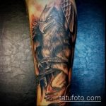 fotó a 115 -ös tetováló griffről - a minta hűvös változata, amely jól használható változtatásra és tetoválás griffként történő alkalmazására az egész hátán