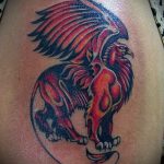 fotó a 798 -as griff tetoválásról - a minta érdekes változata, amely sikeresen használható változtatásra és alkalmazásra tetováló griffként az egész hátán