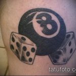 Fotó a kocka tetoválásról # 506 - a minta hűvös változata, amely sikeresen használható a kocka és a kártya tetoválásként történő megváltoztatására és alkalmazására