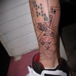 A kocka tetoválás fotója # 894 a minta méltó változata, amely jól használható tetoválás véglegesítéséhez és felhelyezéséhez a nyakon, mint egy kocka