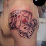 Fotó a kocka tetoválásról # 308 - a minta hűvös változata, amely könnyen használható a kocka megváltoztatására és a nyakra való felhelyezésére tetoválásként