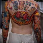 A kocka tetoválás fotója # 269 a minta hűvös változata, amely sikeresen használható a kockák véglegesítésére és felhelyezésére tetoválásként a karon